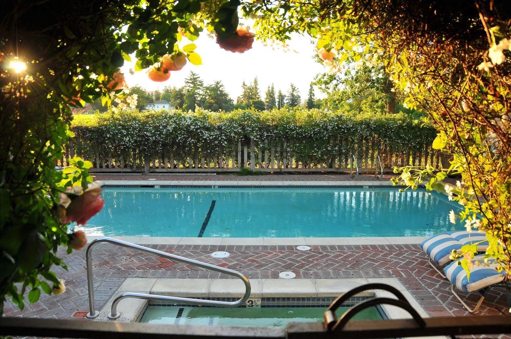 Vineyard Country 2* St. Helena