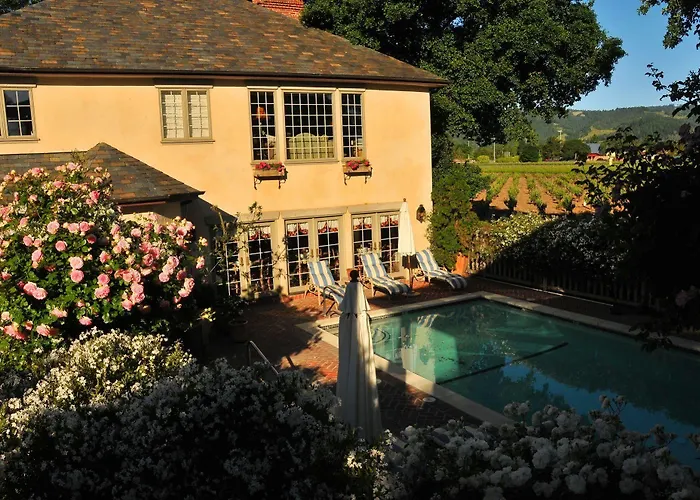 Vineyard Country Inn