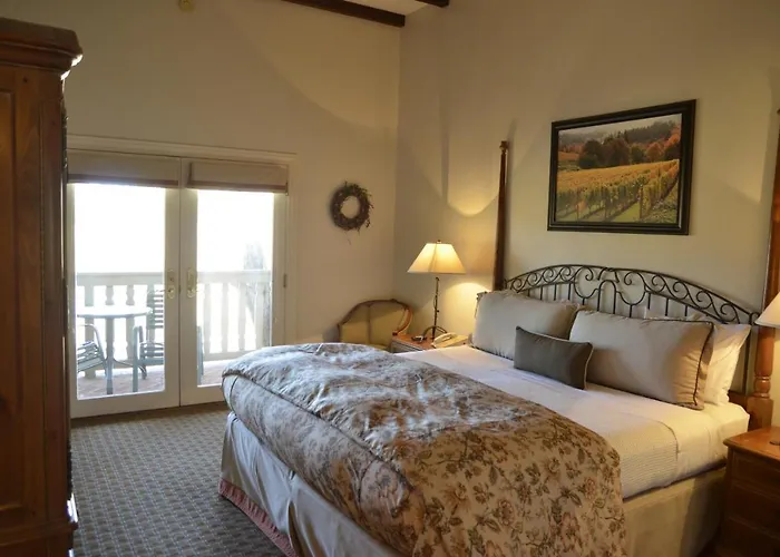 Vineyard Country Inn