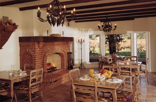 Vineyard Country Inn